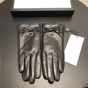 Classic Bow Sheepskin Gloves High Quality Hardware Mantens Women Outdoor Warm Glove Touch Screen Plush Mitten For Ladies Birthday 2528