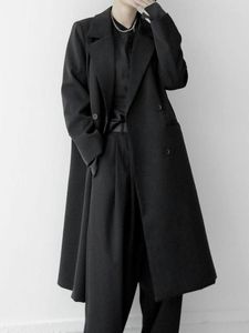 女性用トレンチコート女性のためのコート2023春秋ブラックラペルダブルロウボタン長いブレザーウィンドブレーカーとジャケットの服