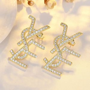 Luxury designer branded Y alloy Steel 18k Gold rose silver rhinestone women letter logo engrave earrings girls wedding jewelry wholesale