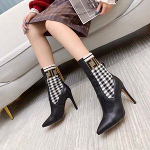 Classic Autumn/Winter Snowy Boots f Letter Martin Boots Old Flower Spliced Knitted Mid length Boots Short Boots Socks Boots 10cm 02