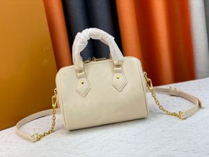 Vid poolen Summer M46667 Speedy Bandouliere 20 Bag Cillow Handle Bag Crafted Giant Monograms Pastell Designer Padlock Purse Präglade broderi Thread Chain Chain