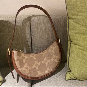 5A Wholesale Original Luxury Designer Shoulders bags Casual clutch totes Adjustable shoulder straps hobo purses wallet Snap pocket handbags Mini Cross body bags