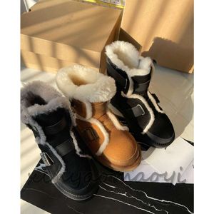 Buty UG Australia Buty Designer Buty Sneakery kostki Krótkie buty zimowe Triple czarny kasztan fioletowy różowy granatowy klasyczne damskie panie dziewczyny uggsboot tasman