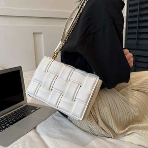 Bolsa mensageiro de alta qualidade Cassete Botegss Ventss à venda para mulheres e homens 2023 Verão Nova Moda Feminina Bolsa De Tecido Tendência Simples Fashionab Com Logotipo Real