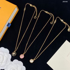 2023 Collana di diamanti Moda classica Collana di trifoglio Fascino Oro rosa 18 carati Placcato argento Ciondolo in agata per le donne Ragazza Fidanzamento di San Valentino Gioielli firmati Gif 23