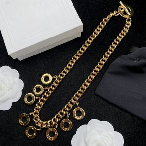 Designer halsband guldhalsband för kvinnor lyxiga designers smyckekedjor för män älskar klöver halsband