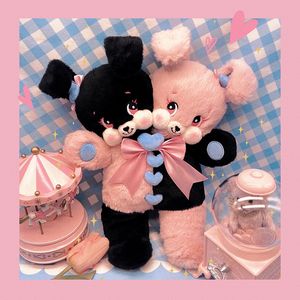 Plush Dolls 30cm model Roti kelinci berkepala ganda boneka kartun Anime mewah Kawaii koleksi tampilan hadiah ulang tahun anak anak Souvenir 230905