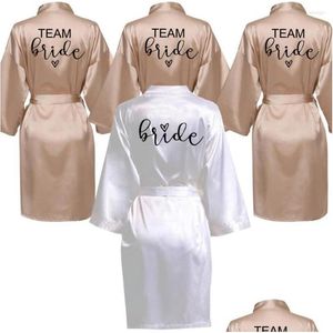 Mulheres sleepwear mulheres festa de casamento equipe noiva robe com letras pretas quimono cetim pijamas dama de honra roupão sp061 gota entrega dhlni