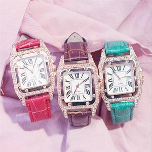 Kemanqi Marka Gözetleme Square Dial Dial Diamond Deri Band Womens Watches Casual Style Ladies Watch Quartz Bilekleri283W