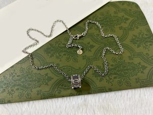 Nuovi accessori vintage classici semplici e versatili per la collana Decorazione di moda