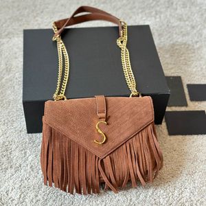Luxury Suede Tassel Bag In Textured Leather Abrasive Gold Hardware Handle Tote Designer Wallet Shoulder Crossbody Envelope Bags Womens Coin Purses With Chain 25cm