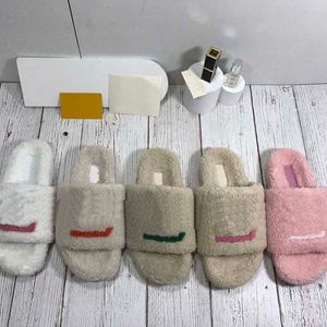 Slippers designer high-quality lamb cotton slippers for warmth insulation, plush slippers like rubber soles anti slip and versatile