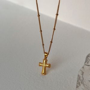 Collana vintage con catena a forma di croce da chiesa, gioielli impermeabili in acciaio inossidabile placcato oro 18 carati Pvd per donna