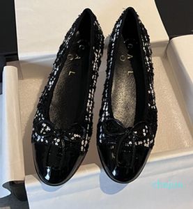 باريس فاخر مصمم أحذية أسود باليه باليه فلاتس مسطح القناة العلامة التجارية للباليه الجلدية المرن من الجلد جولة أخمص القدمين أحذية جلدية رسمية