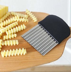 Nya fruktgrönsaksverktyg Potatis Cutter Chips French Fry Maker Peeler Cut Dough Kitchen Accessories Tool Knifer Chopper Crinka Wavy Slicer 0905