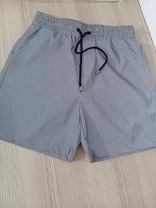 2021 Summer Shorts Vattentäta och snabbtorkande badkläderdesigner Mensl White Black Beach Shortss Menss Swimwears Mens Swimming Trunks