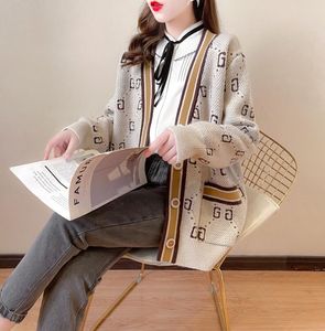 여자 스웨터 2023 가을 새로운 색깔의 느슨한 니트 여성 가디건 편지 인쇄 긴 소매 스웨터 여자 코트