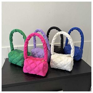 Bolsa de luxo Bottga Vene Fashion Lingge Bordado Bolha Pequena Bolsa Quadrada 2023 Nova Bolsa Pequena de Um Ombro Simples e Versátil nas Axilas Femininas X