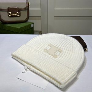 Vinterbrev för broderade män stickade CS 23WF Women Wool Hats Fashion Designer Unisex Warm Skull C 7 Färger Högkvalitativ hatt