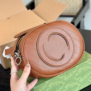 Camera Cross Body Bag Purse Oval Shoulder Bags Classic Quilting Thread Women Handbags Silver Hardware Zipper Wallets Cell Phone Pocket Crossbody Clutch Purse