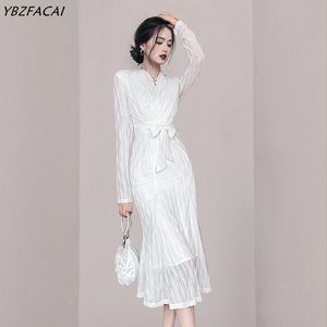 Vestidos Casuais Básicos Suave Luz Francesa Luxo Chic Design High-End Vestido Branco V-Neck Lace Cintura Alta Slim Fishtail Saia Elegante Vestido 230905