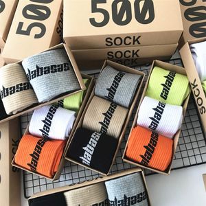 Meias de algodão masculinas moda casual 350v2 com caixa de presente meia designer maré calabasas meias 6 cores para escolher ue 35-46246h