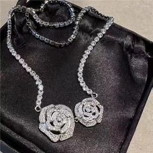 Choker 1 Pcs Camellia Flower Zircon Diamonds Luxury Dinner Dress Premium Jewelry Retro Neck Chain