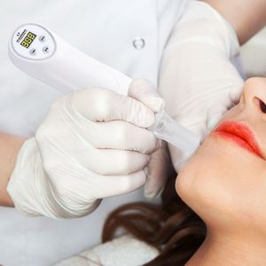 Strumenti per la pulizia Accessori Microdermoabrasione digitale con diamante Aspirapolvere per punti neri Macchina per la rimozione di segni di acne Pulizia profonda dei pori Strumento per la cura della pelle 230905