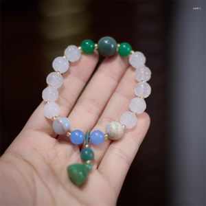 Charm-Armbänder, natürliches goldenes Seiden-Jade-Armband für Frauen, Glückslotus-Edelstein-Armband im chinesischen Retro-Stil, perfektes Geschenk für Freunde