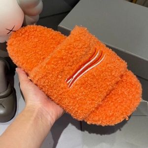 Luxury Fuzzy Girl Flip Flop Slipper Slides Paris Designer men women Slippers Ladies Wool Winter Fur Fluffy Furry Warm Letters Sandals Comfortable 35-41