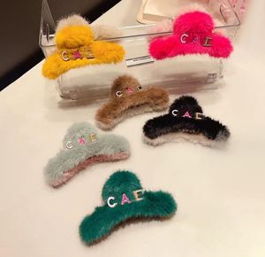 Multicolor Clip Designers Fashion Brand S Hairpins Classic Letters Furry Winter Warm Hair Pins Hairclip