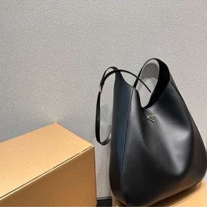 2024 New luxury high quality handbag Factory direct sales style Tote Bright cow leather
