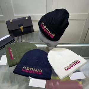 비니 캡 니트 모자 디자이너 두개골 모자 남자 여자 스팽글 편지 장식 겨울 4 컬러 평범한 양모 성인 모자