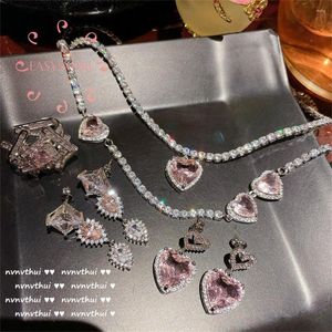 Chains Shining Pink Love Gem Necklace Designer Plated 18K Gold Grape Purple Heart Zircon Wing Opal