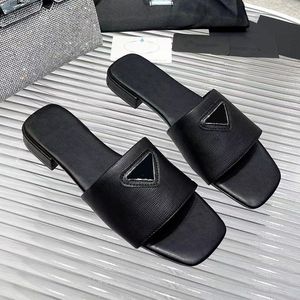 Desinger Shoes Women Slides Slippers Fashion Black Cross Pattern Beach Flat Bottomed Slippers Outdoor High Quality Triangle US13 US12