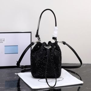 Designer Fashion Crystal Bag Cosmetic Bag Mini Bucket Bag Women's Shoulder Bag Tethered Bucket Crystal Diamond Shoulder Crossbody Purse Wallet Cell Phone Bag