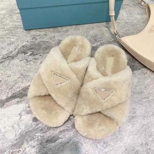 Designermode Damen Wollsandalen Warme Komfort-Hausschuhe Damen-Slipper-Schuhe Herbst-Winter-Mode flauschige Fuzzy-Hausschuhe Warme Buchstaben Flop Größe 35-41