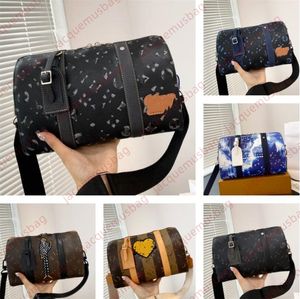 Tasarımcı Yastık Çanta Şehir Keepall Çanta Erkekler Başta Omuz Crossbody Çantalar Lüks Cüzdan Hobo Cüzdanlar Kadınlar 5A Messenger Satchels Dhgate Sacoche M45936