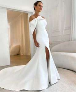 Elegant Long Crepe One Shoulder Wedding Dresses With Bow Mermaid Ivory Zipper Back Sweep Train Vestidos de Novia Abendkleider Bridal Gowns for Women