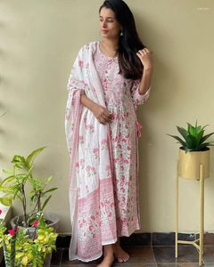 Roupas étnicas Salwar Kameez Conjuntos Vestido Calças Cachecol 3 Peças Conjunto Desgaste de Casamento Algodão Impresso Corte Mulheres Kurti Pant Dupatta