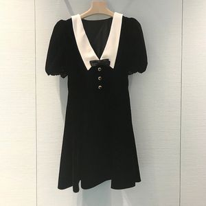 2023 Summer Black Contrast Color Ribbon Tie Bowknot Dress Short Sleeve V-Neck Buttons Knee-Length Casual Dresses S3S01M093