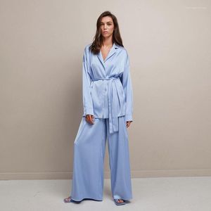Kvinnors sömnkläder Kvinnor Satin Pyjama Set Elegent Glossy Loungewear Silkliknande långärmad mantel Löst byxor Nattkläder damer hemkläder