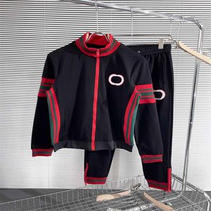 2 herrspårsdräkter Designer Mens Tracksuit Luxury Men Sweatsuits Långärmad klassisk modeficka som kör casual man kläder kläder byxor jacka två bit #90