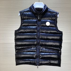 Designer giubbotti da uomo Distintivo da ricamo da donna Luce e sottile serbatoio per canotta per canotta per cumpuli in piedi coppia isolante ispirato addensato gilet giù per cappotto