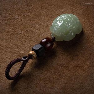 Charms Qn China-Chic Hetian Jade Dragon Tortoise Keychain Erkek Araba Kolye Kadın Moda Aksesuarları