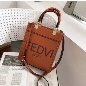 2024 luxury handbag New Luxury Designer Factory direct sales high quality Net-red same portable Tote Fenjia printed women's new sense one-shoulder messenger bag