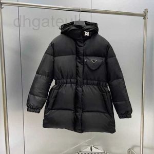 Kadınlar Down Parkas Tasarımcı Kadınlar Ceket Kalın Gerçek Kurt Kürk Kürklü Kadın İnce Ceket Kış Parka Bayanlar Uzun Üçgen Bag Hoodies Ceketler Sıcak Katlar Sezi S-L V7YF