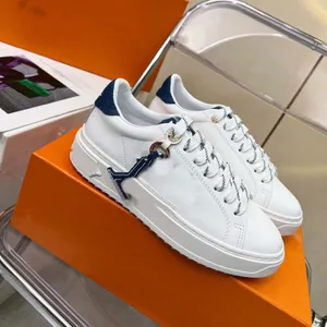 Zaman Aşağı Sneaker Erkekler Sıradan Ayakkabı Kadınlar Seyahat Ecru Bej Deri Dikiş Sneaker 3D Çiçek Dekorasyon Moda Leydi Düz Tasarımcı Çalışma Eğitimleri 03