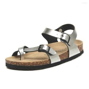 Sandalen Männliche Mode Kork 2023 Männer Casual Sommer Strand Gladiator Schnalle Riemen Wohnungen Schuhe Rutschfeste Weiß Braun Schwarz Silber