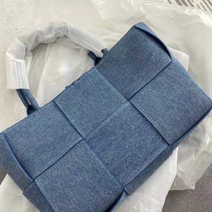 Womens Designer Bags BottegvVeneta Totes Bags Leather Woven Handbags High Quality Internet Celebrity with the Same Canvas Fashion Versatile Denim Woven Tote B HBC1